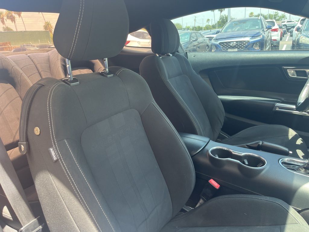 2018 Ford Mustang  13
