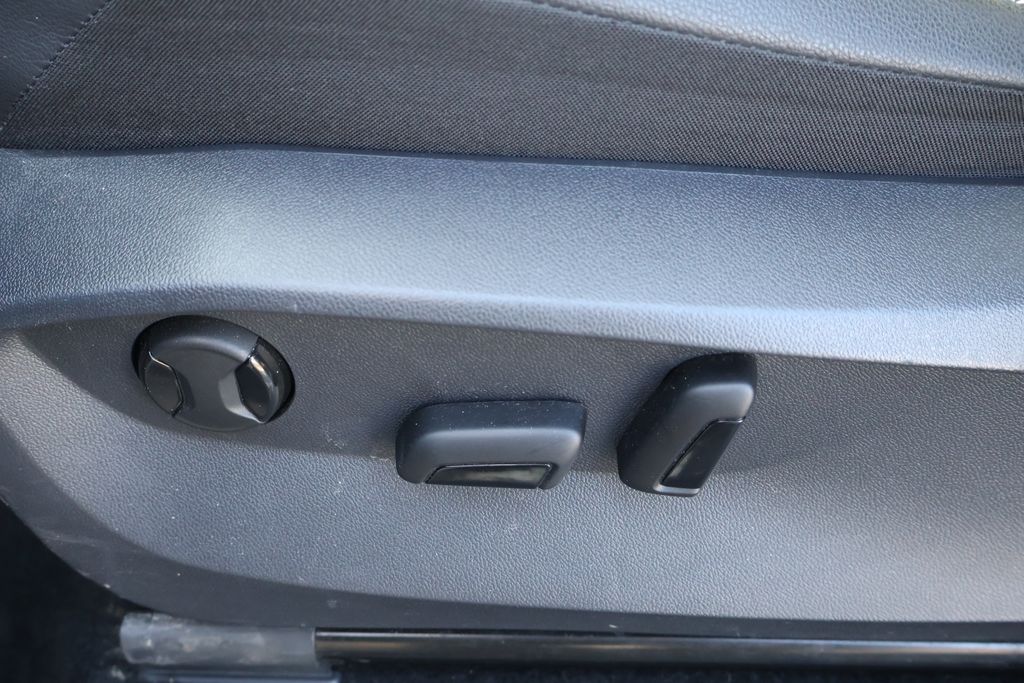 Thumbnail: 2024 Volkswagen Tiguan - 32