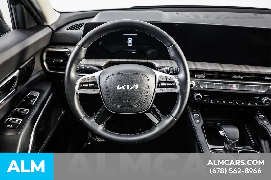 Used 2024 Black Kia EX image 31