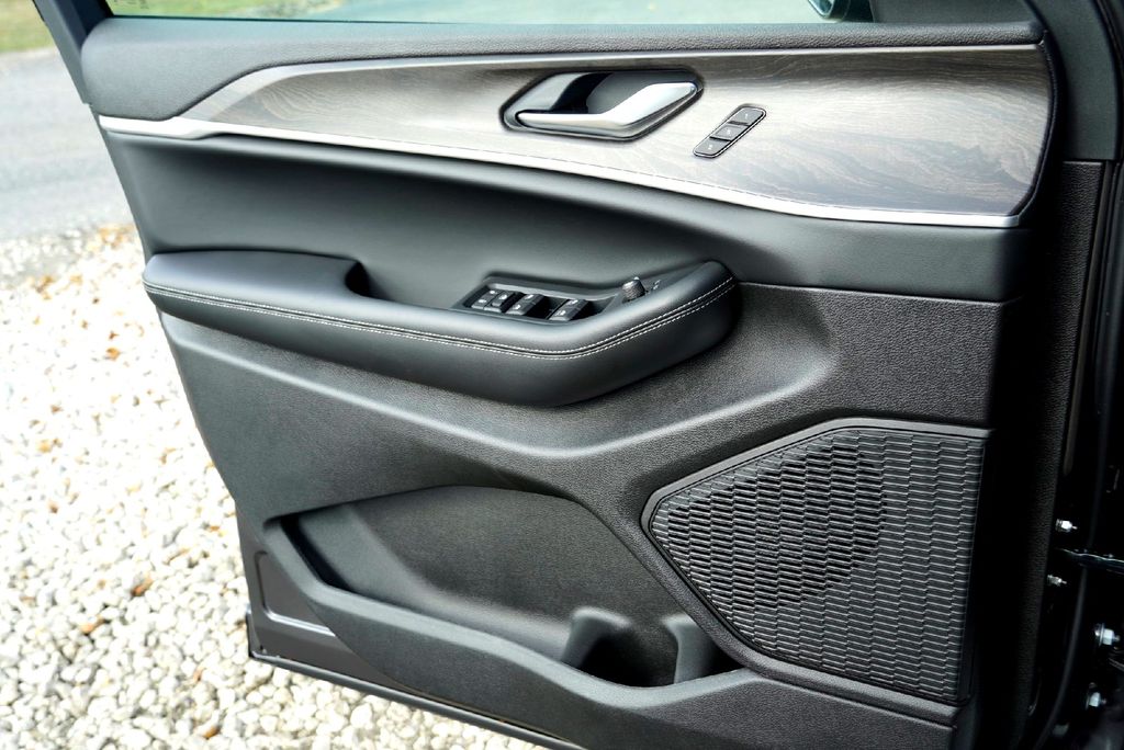 New Car 2025 Jeep Grand Cherokee L  Limited For Sale Under $50,000 In Taylor, Texas