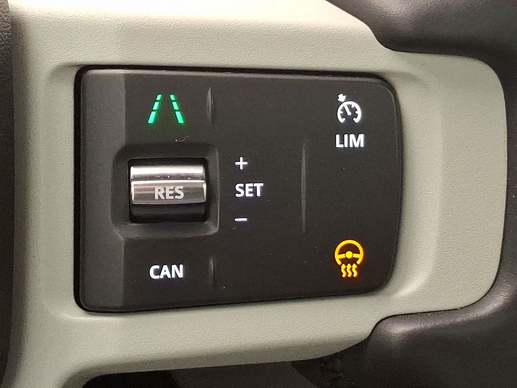 Thumbnail: 2020 Land Rover Defender - 24