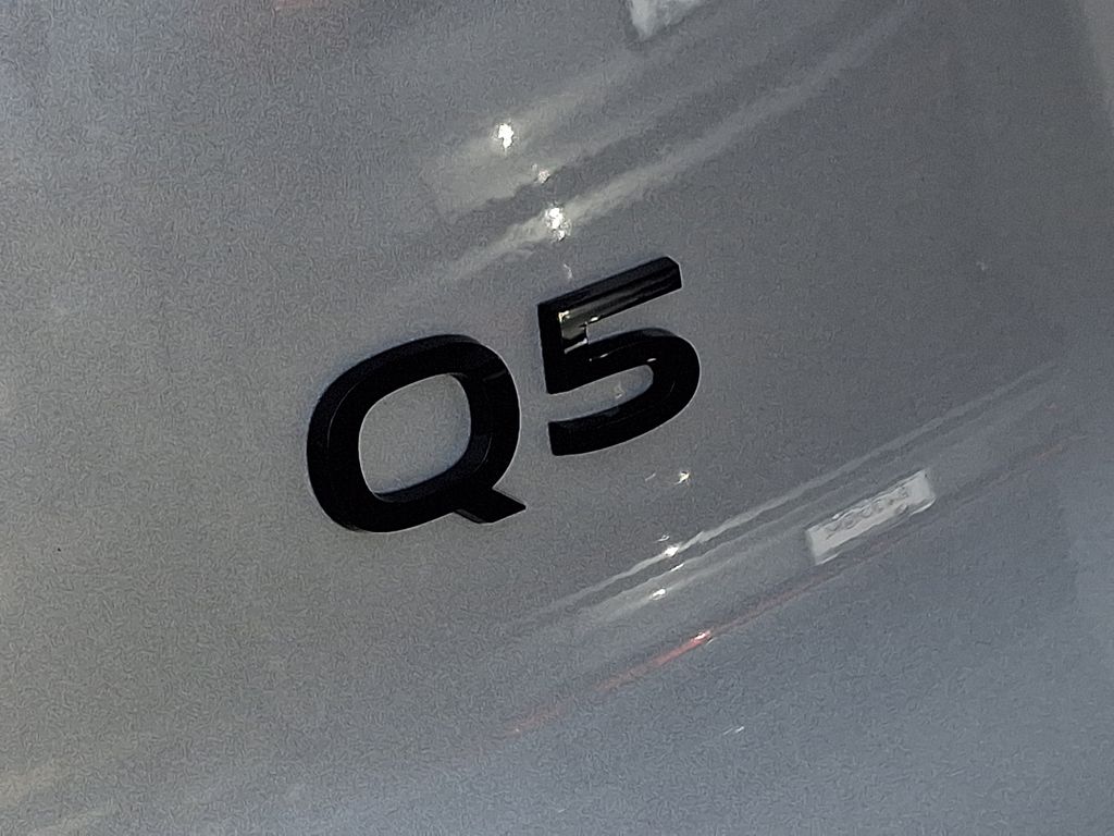 Thumbnail: 2026 Audi Q5 - 21