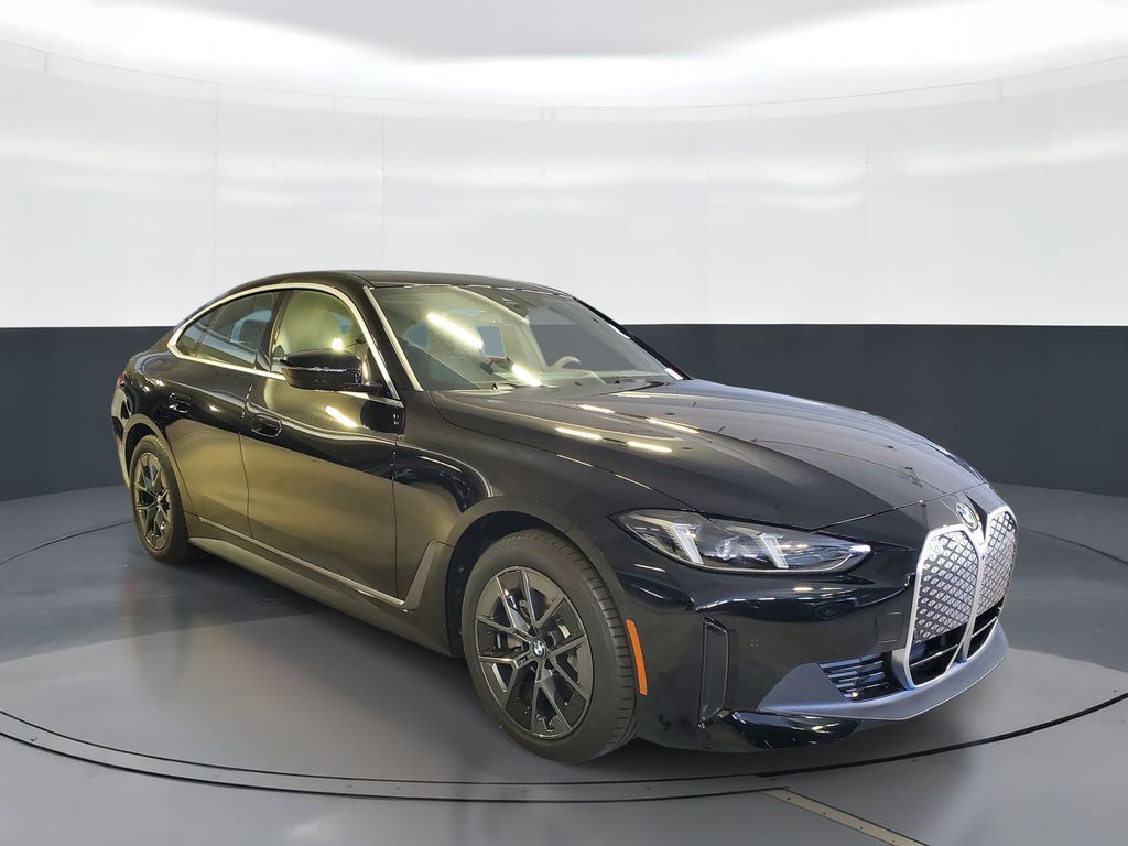 New 2026 Black BMW eDrive40 image 2