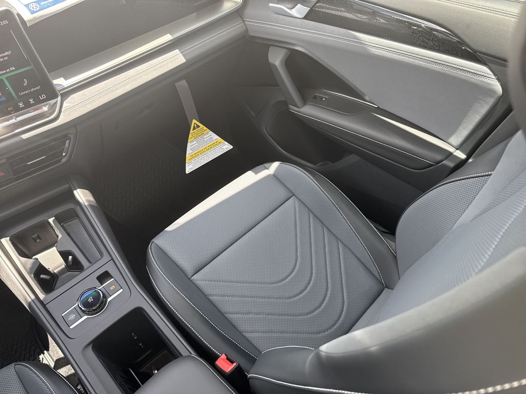 2026 Volkswagen Tiguan 2.0T SE Silver at DeMontrond Auto Country