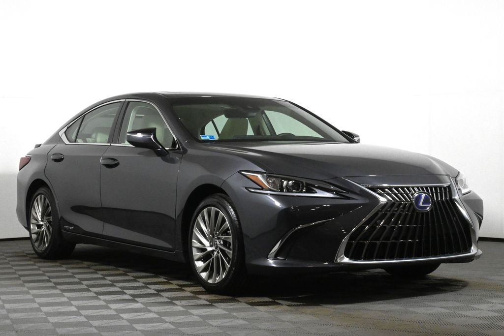 2022 Lexus ES Hybrid 300h Luxury 9