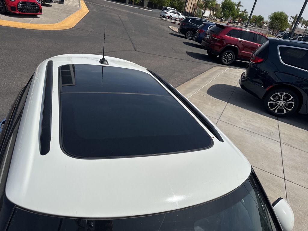 Thumbnail: 2019 MINI Cooper - 9