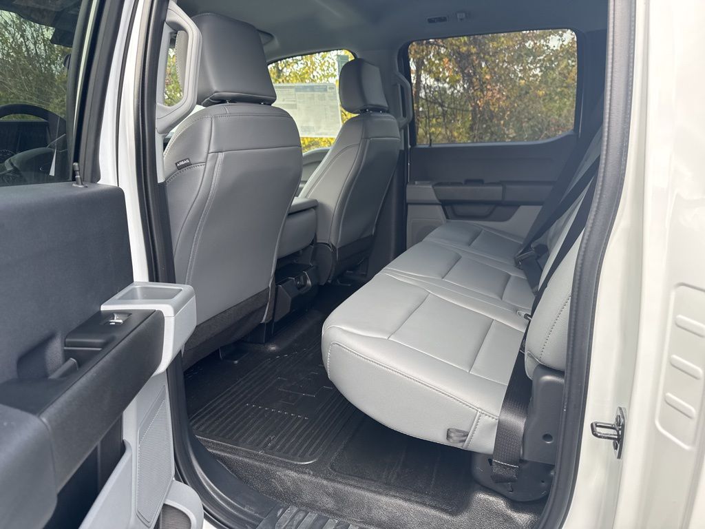 2026 Ford F-350 Chassis XL