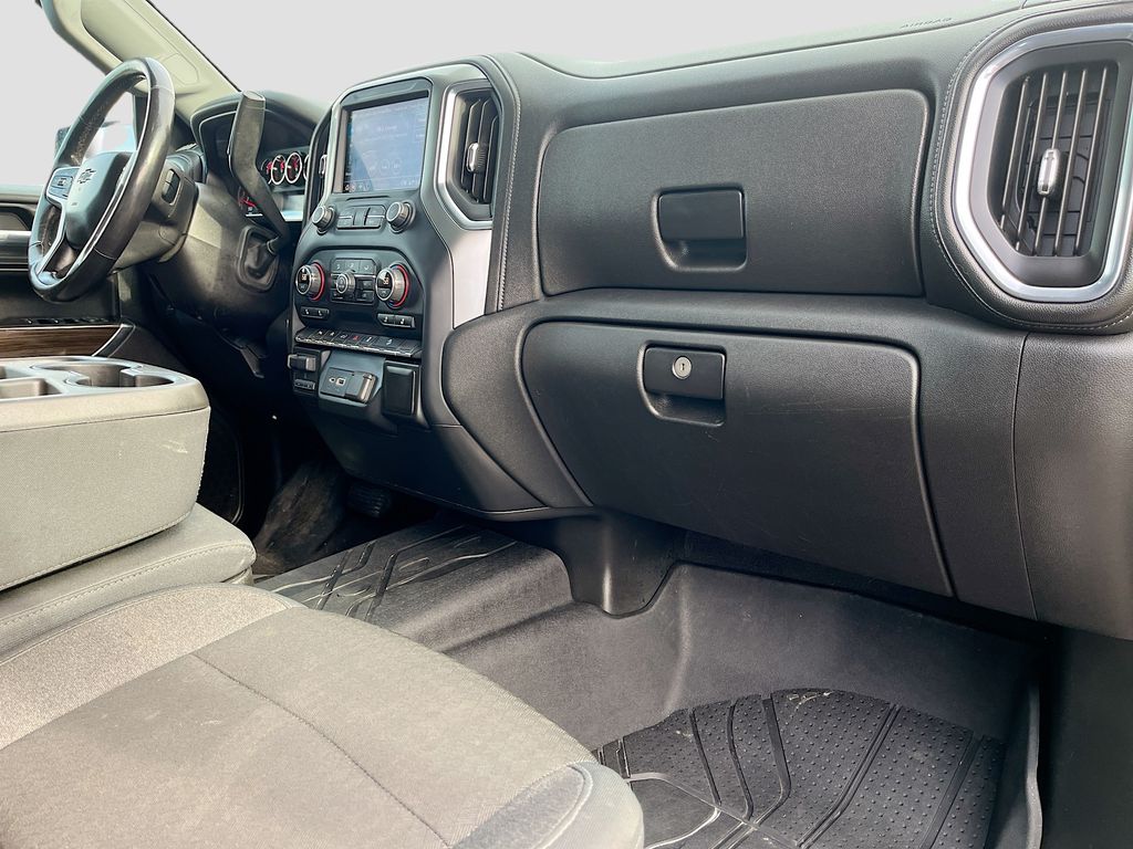 Used 2019 Gray Chevrolet RST image 26
