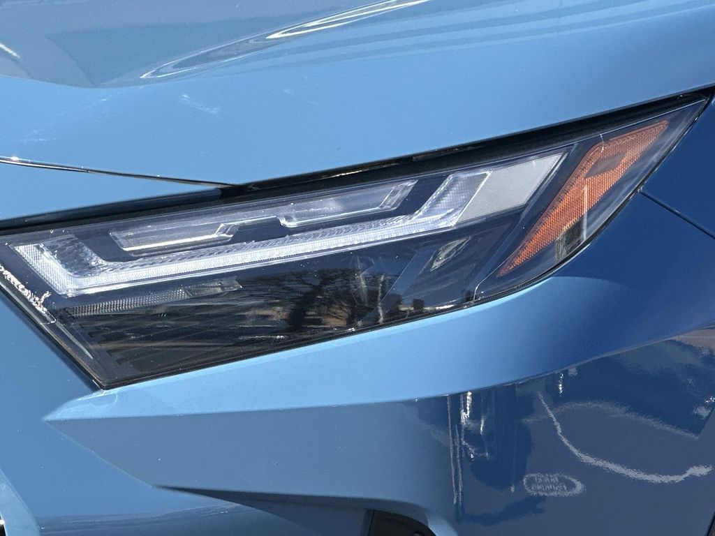 Thumbnail: 2022 Toyota RAV4 - 3