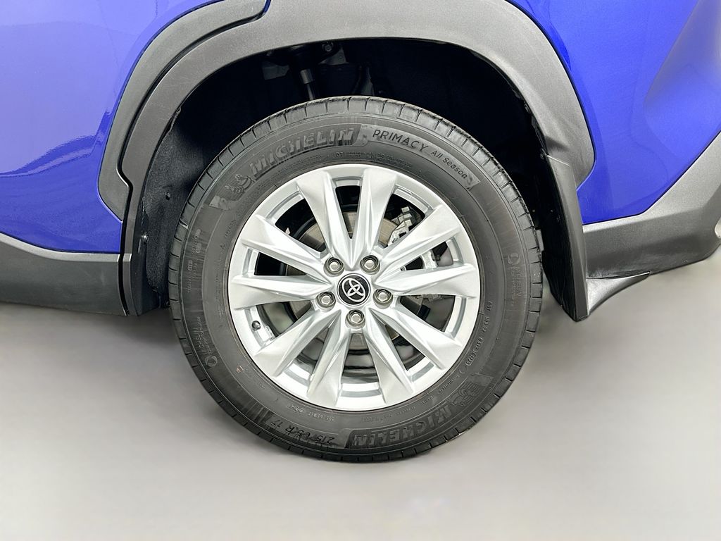 Thumbnail: 2025 Toyota Corolla Cross - 30