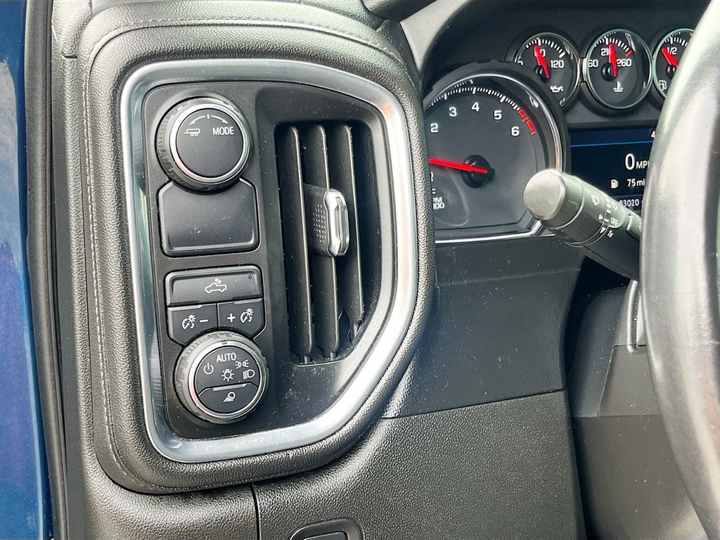 Used 2021 Blue Chevrolet LT image 10