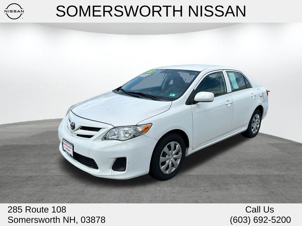 Super White 2013 Toyota Corolla Sedan Front-Wheel Drive 4-Speed Automatic