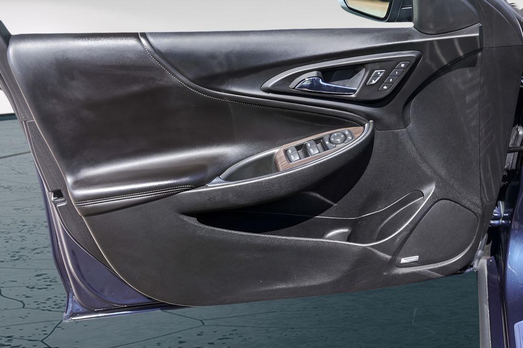 Used Car 2019 Chevrolet Malibu  Premier For Sale Under $20,000 In Austin, Texas