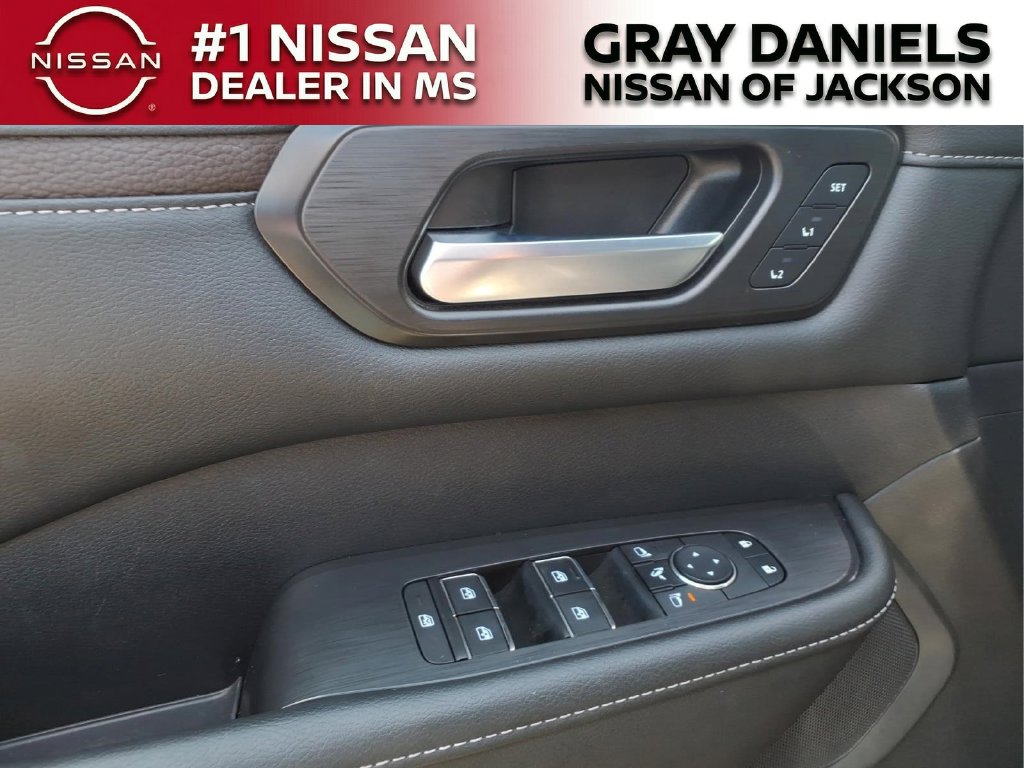 Used 2025 Nissan Armada SUV