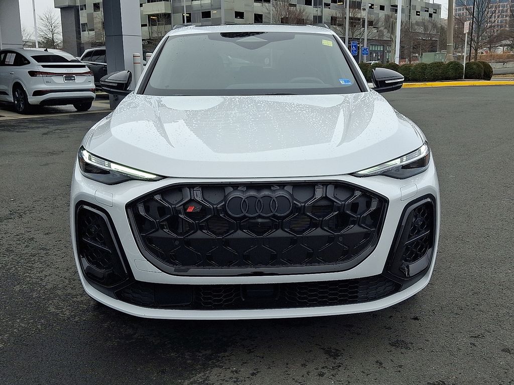 Thumbnail: 2025 Audi SQ5 - 2