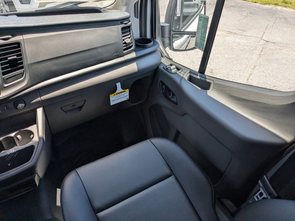 2025 Ford Transit 250