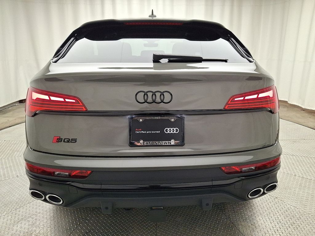 Thumbnail: 2023 Audi SQ5 - 5