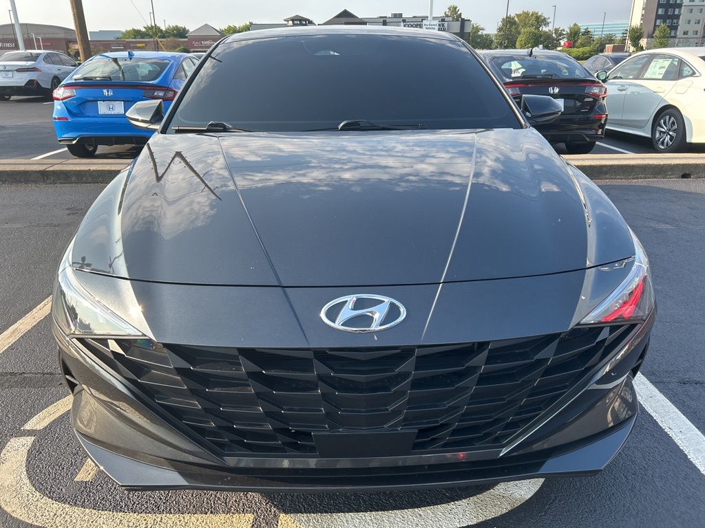 Thumbnail: 2023 Hyundai Elantra - 5