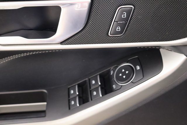 2020 Ford Explorer XLT photo