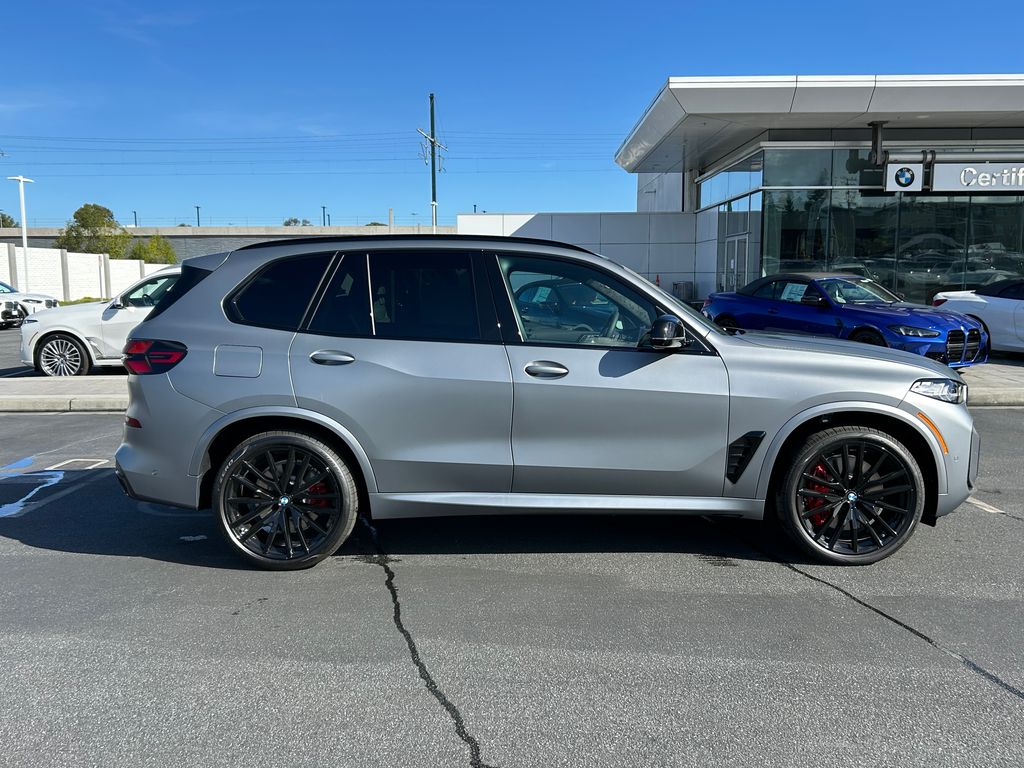 2025 BMW X5 M60i 6