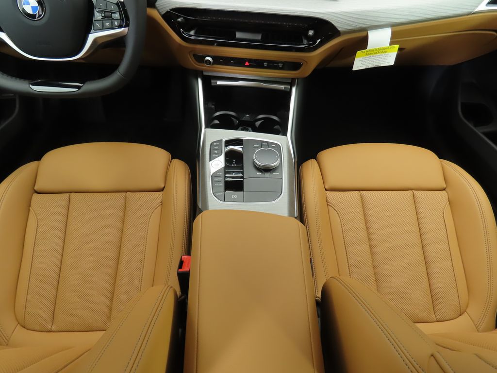 Thumbnail: 2026 BMW 3 Series - 16