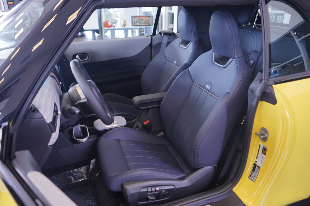 Thumbnail: 2026 MINI Cooper - 6