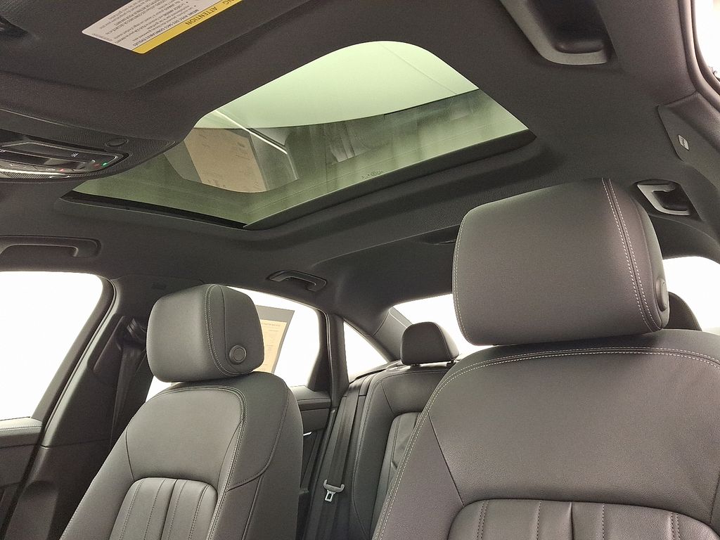 Thumbnail: 2023 Audi A6 - 14