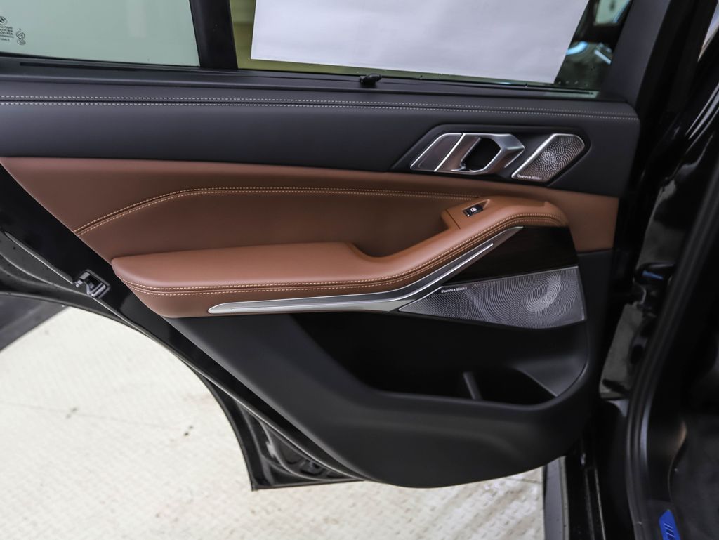 Thumbnail: 2026 BMW X5 - 19