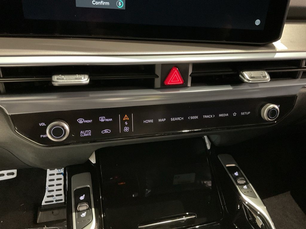 New 2026 Black Kia SX Prestige image 16