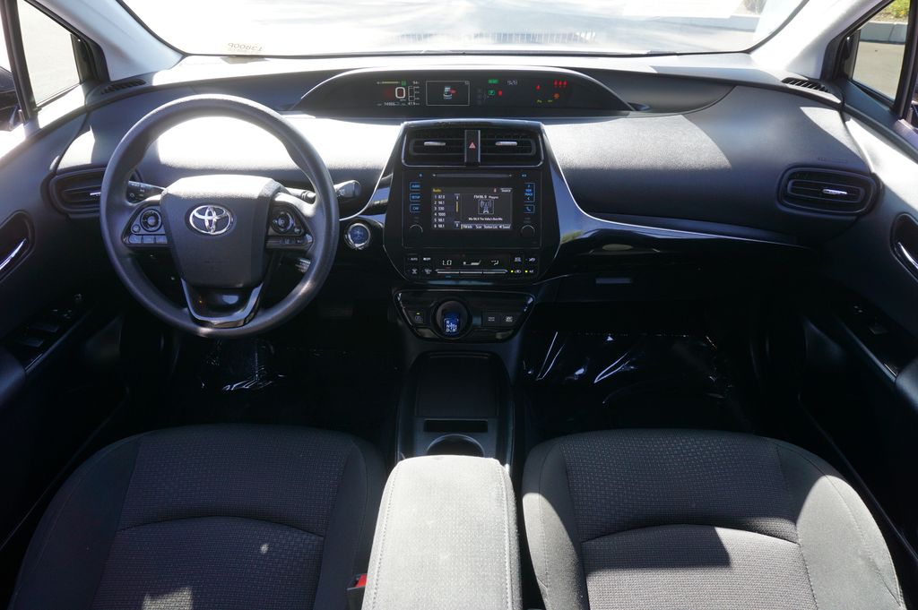 2019 Toyota Prius LE 11