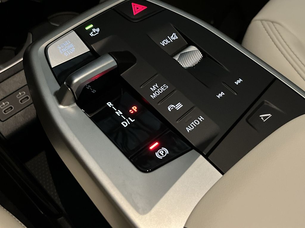 Thumbnail: 2026 BMW X1 - 20