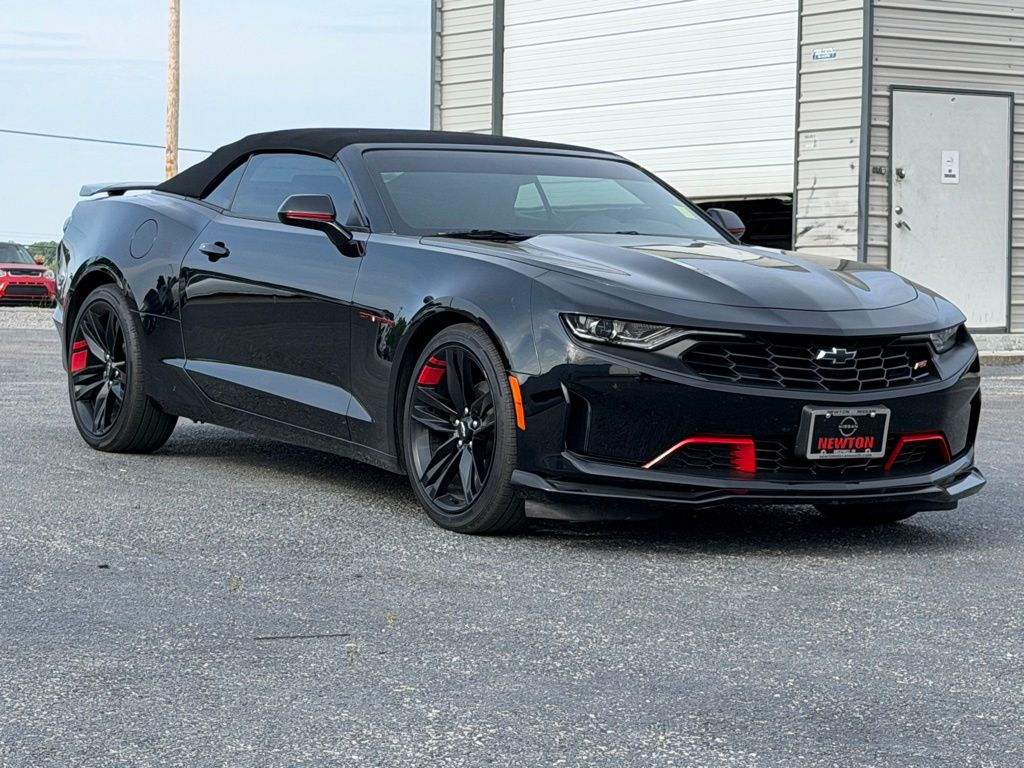 2022 Chevrolet Camaro 2LT Convertible RWD