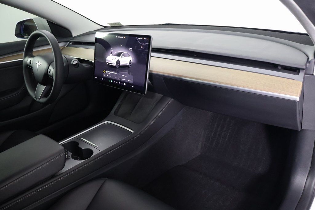 Thumbnail: 2023 Tesla Model 3 - 9