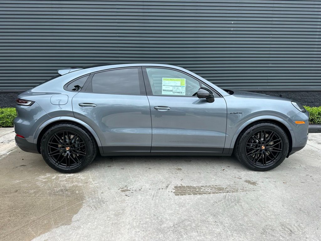 Thumbnail: 2026 Porsche  - 10