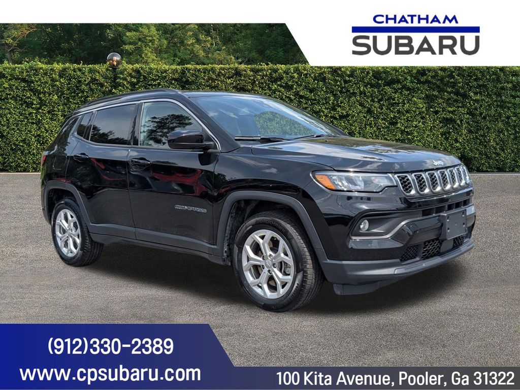 Diamond Black Crystal Pearlcoat 2024 Jeep Compass SUV / Crossover Four-Wheel Drive 8-Speed Automatic