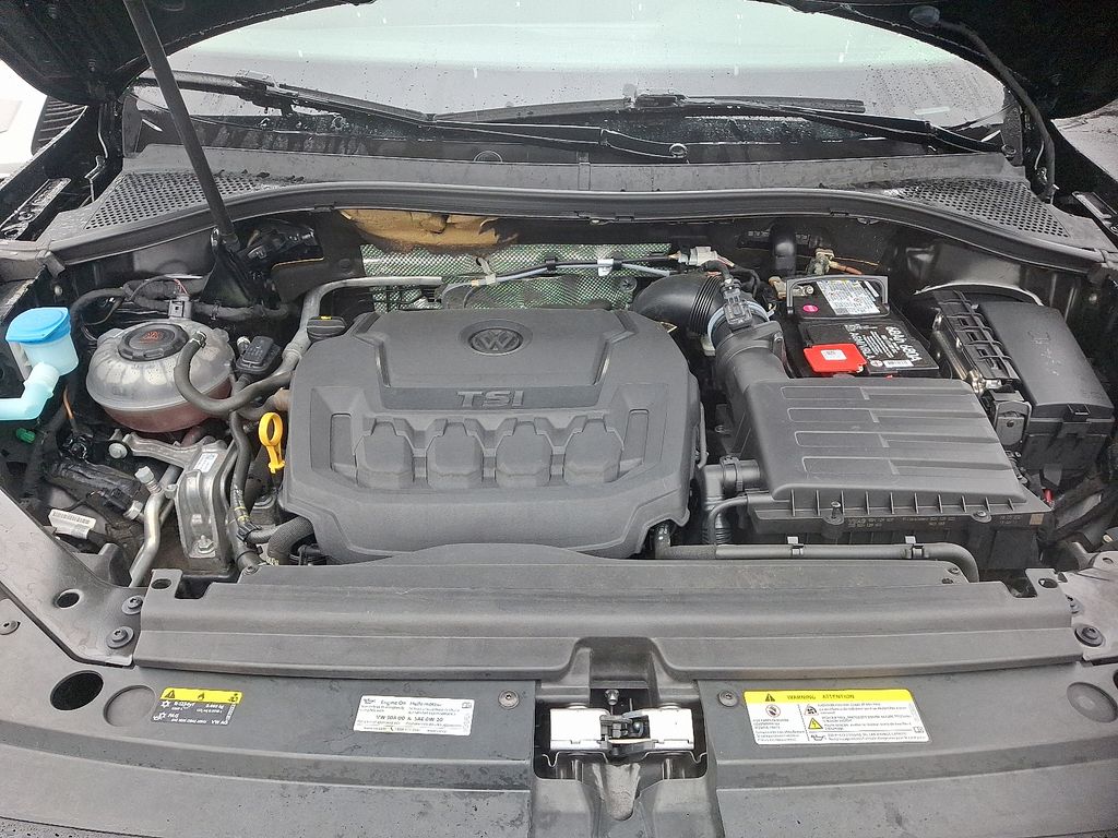 Thumbnail: 2021 Volkswagen Tiguan - 28