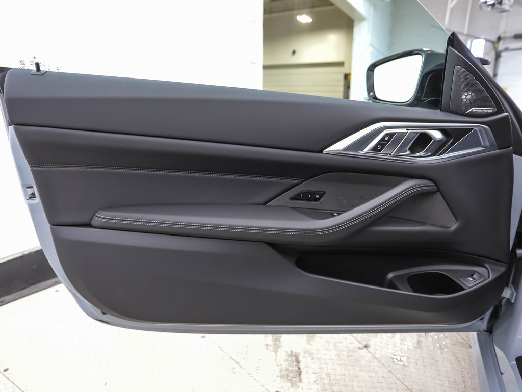 Thumbnail: 2026 BMW 4 Series - 9