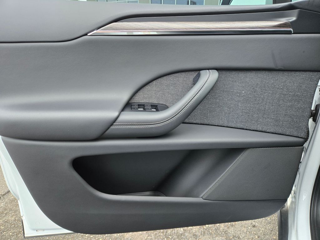 2022 Tesla Model X Base