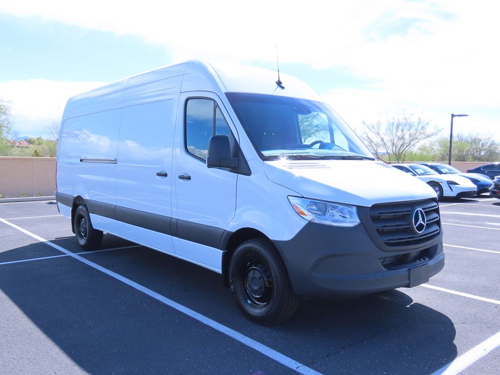 2024 Mercedes-Benz Sprinter 2500 3