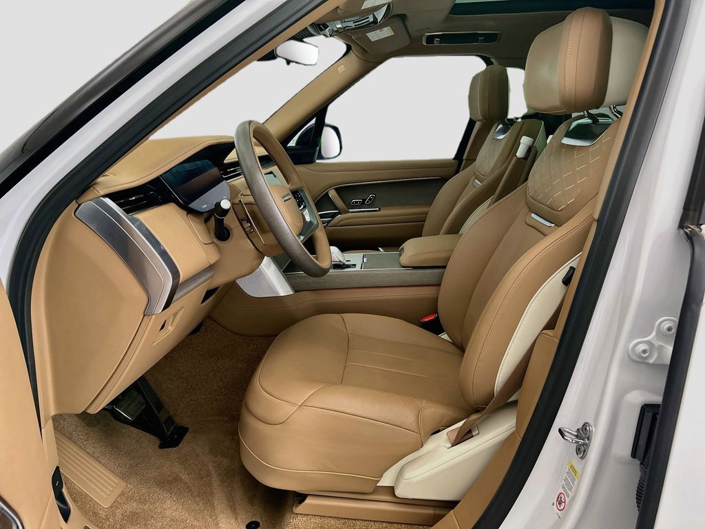 Thumbnail: 2025 Land Rover Range Rover - 18