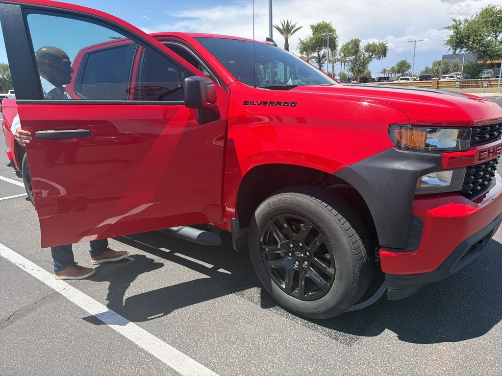 Thumbnail: 2020 Chevrolet Silverado 1500 - 3