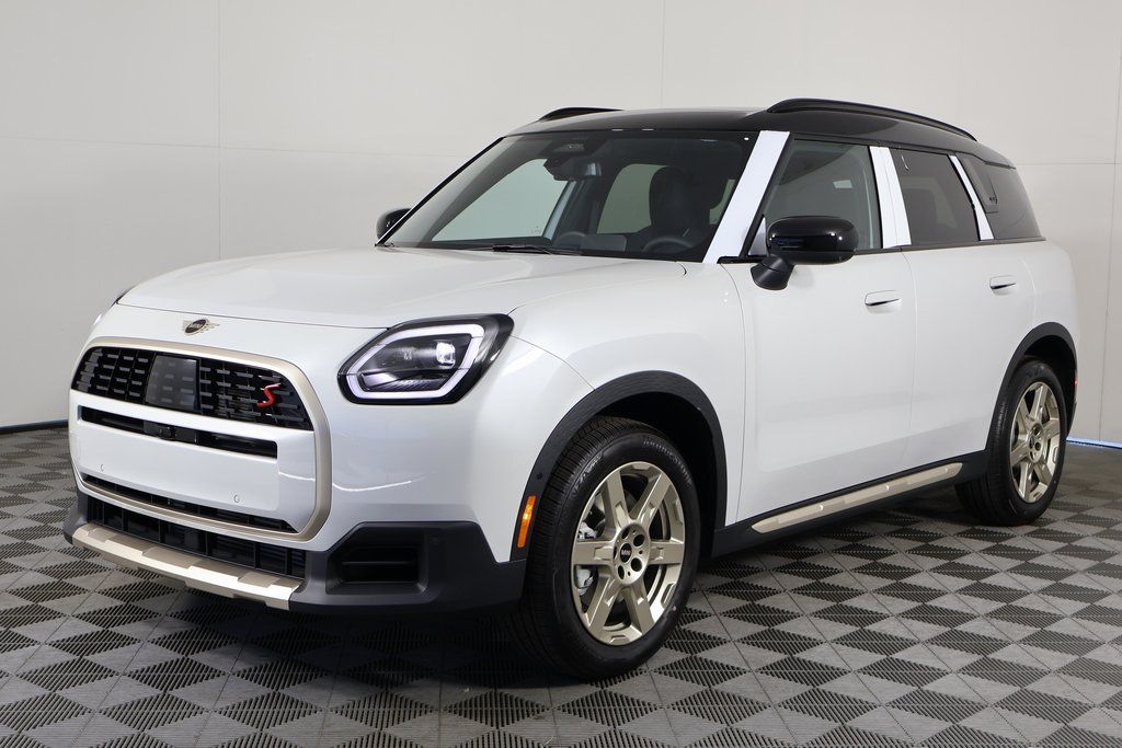 Thumbnail: 2027 MINI Cooper Countryman - 1