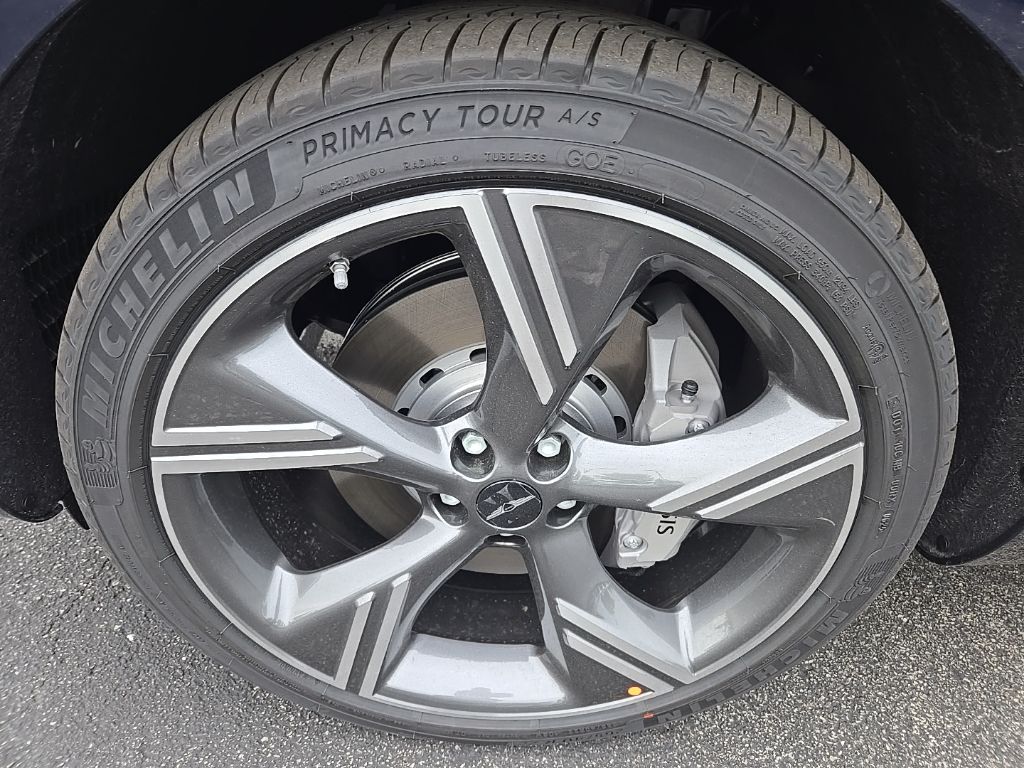 Thumbnail: 2025 Genesis GV80 - 15