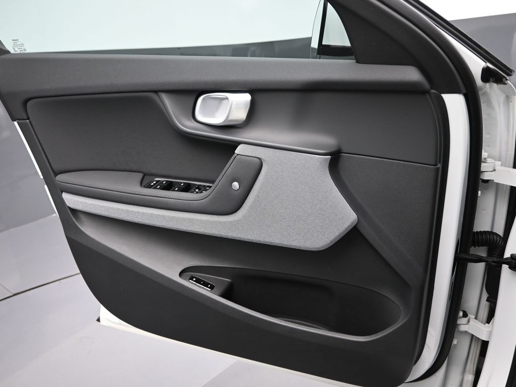 2022 Polestar 2 Long Range Dual Motor