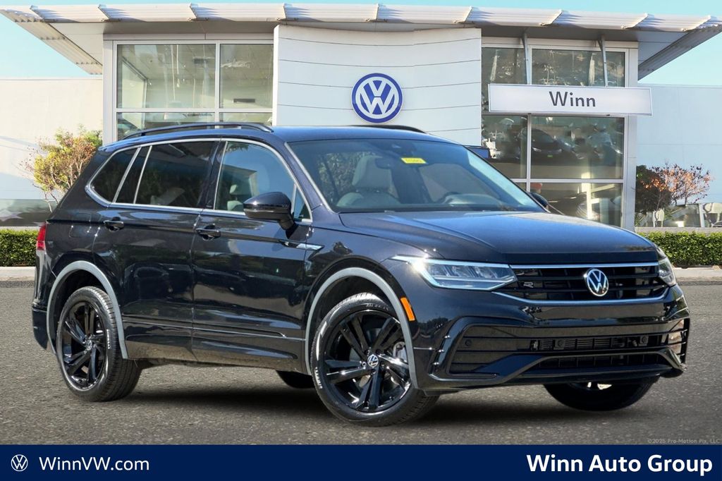 Deep Black 2023 Volkswagen Tiguan SUV / Crossover Front-Wheel Drive 8-Speed Automatic