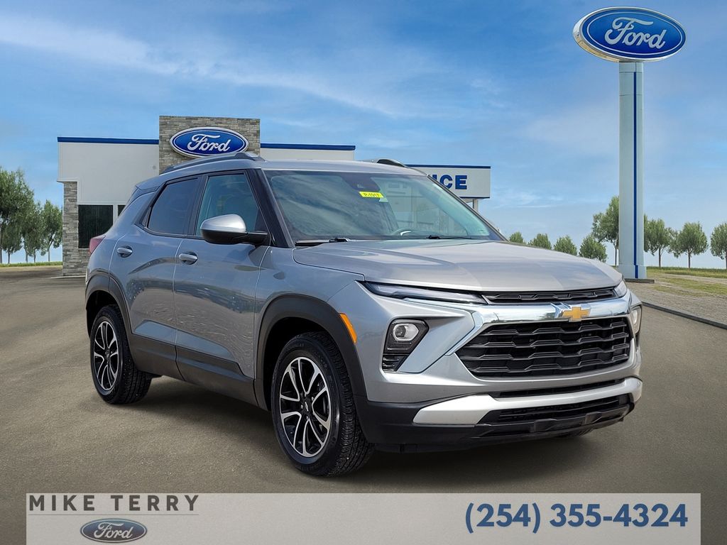 Sterling Gray Metallic 2025 Chevrolet Trailblazer SUV / Crossover Front-Wheel Drive Continuously Variable Transmission