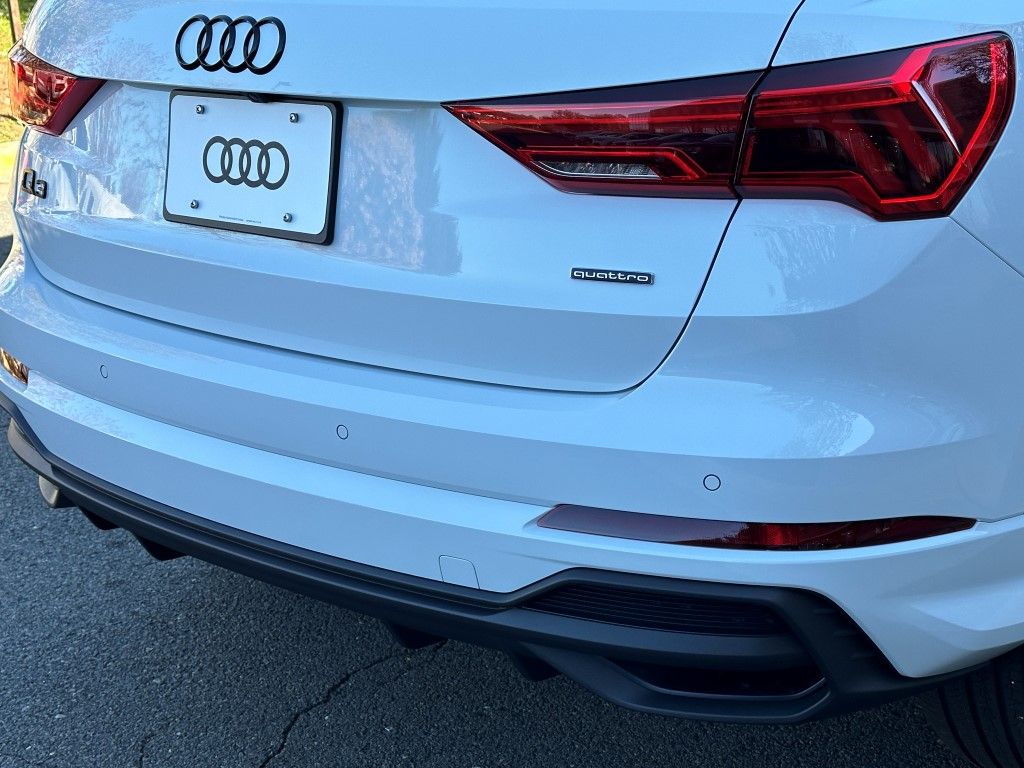 Thumbnail: 2025 Audi Q3 - 3