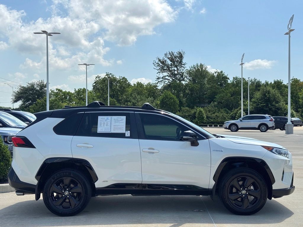 2021 Toyota RAV4 Hybrid XSE White at EAG Ford Navasota