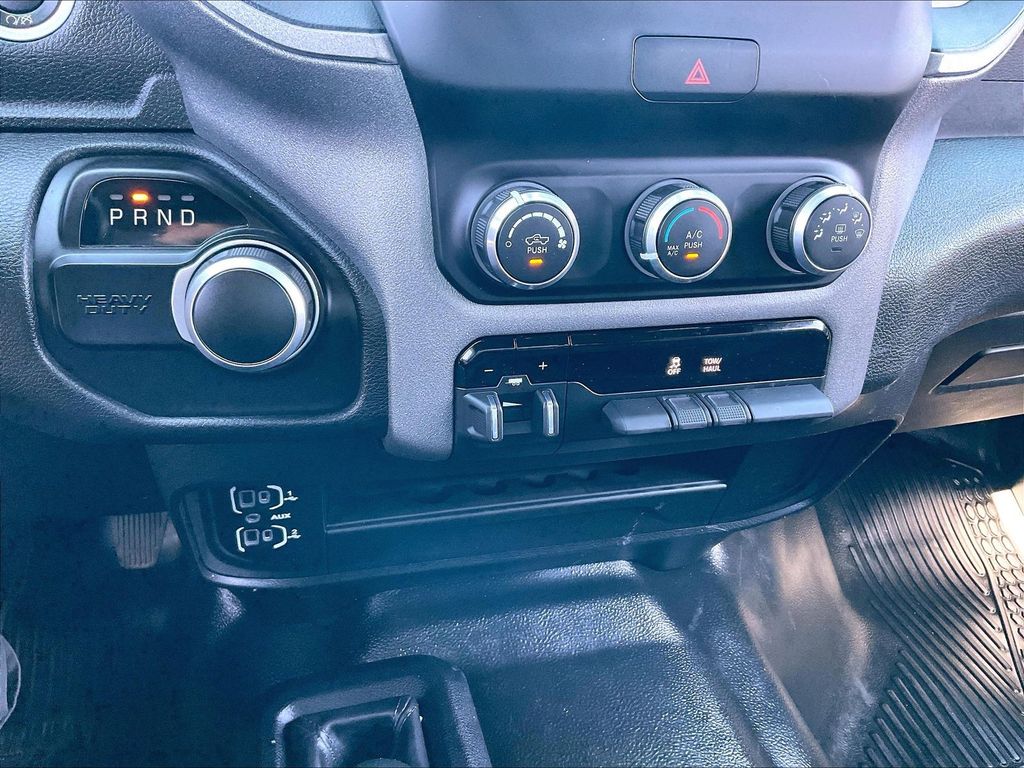 2023 Ram 3500 — photo 24