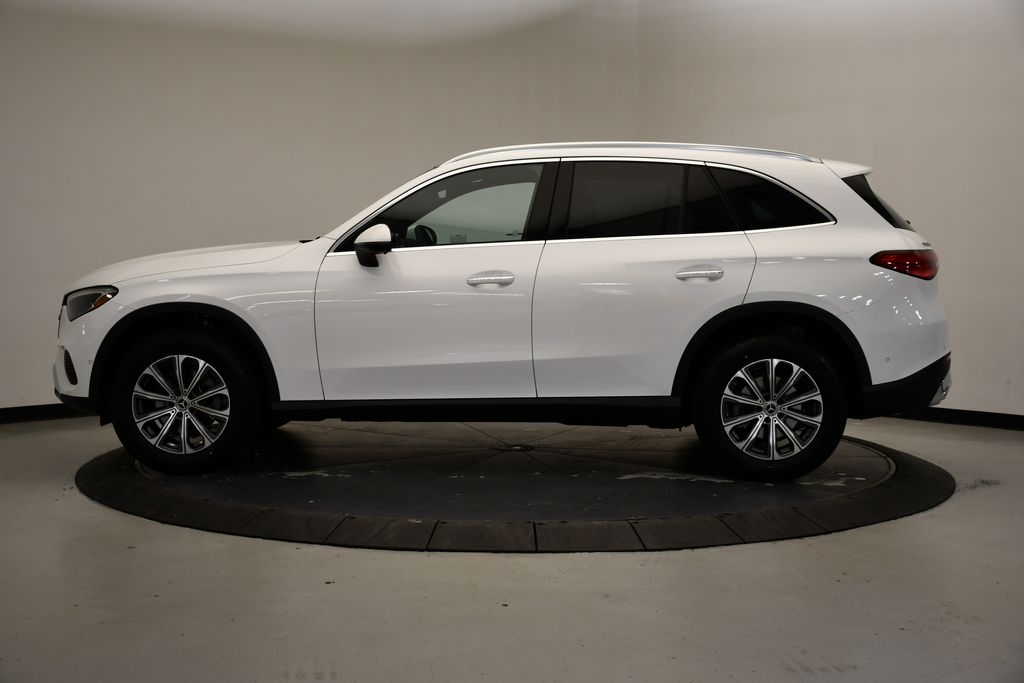 Thumbnail: 2026 Mercedes-Benz GLC - 2